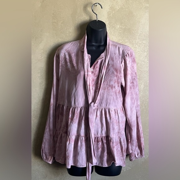 Simply Vera Vera Wang Tops - Simply Vera Vera Wang Blush Tie Dye Blouse